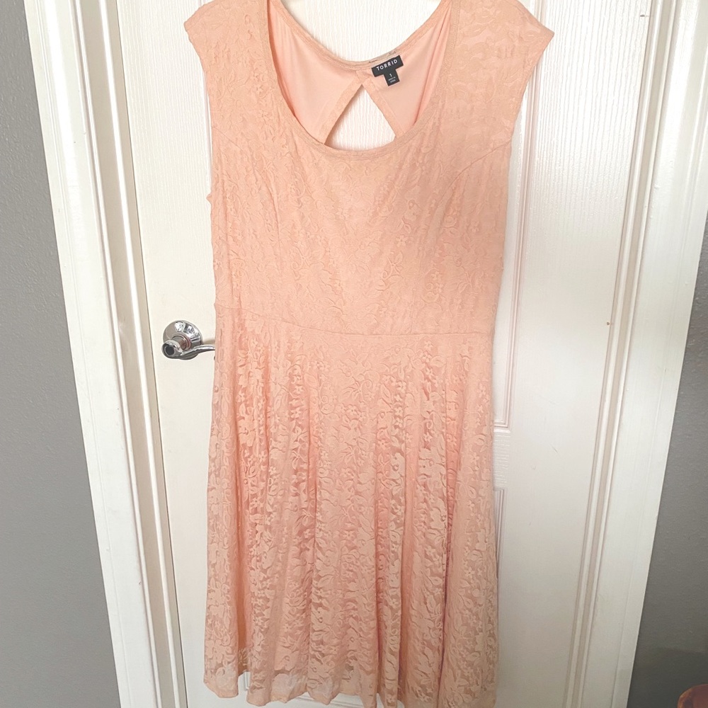 Torrid midi peachy pink lace dress